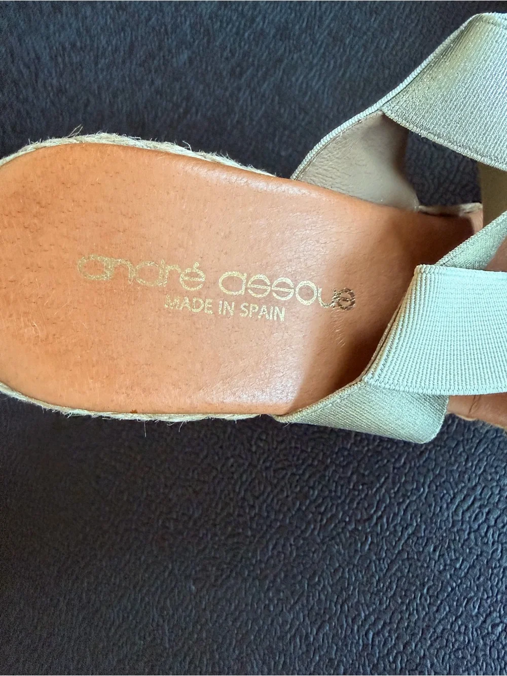André Assous Metallic Gold Espadrille Wedge Sandals Size 38 Made in Spain